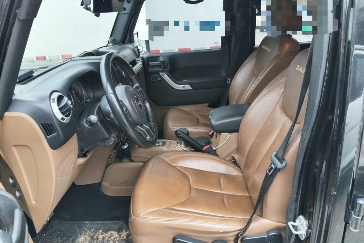 Used Jeep Wrangler 2013 3.6L Sahara Four-Door Edition
