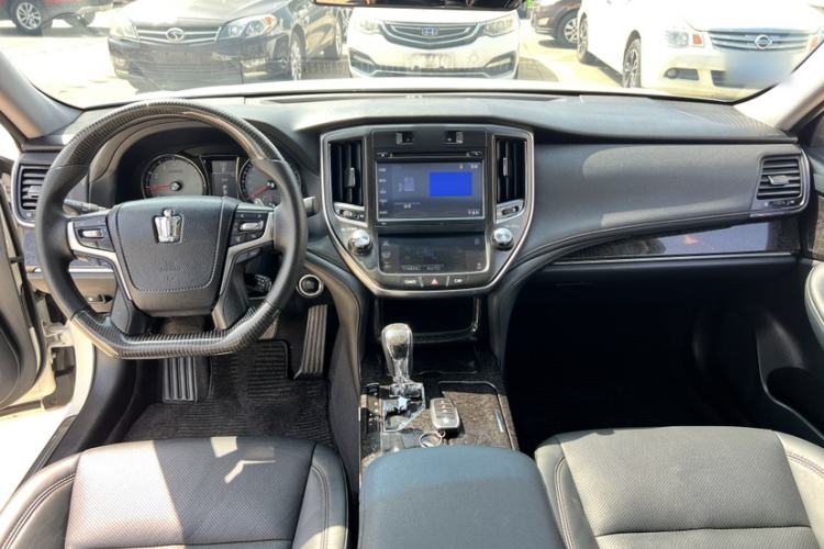 Used Toyota Crown 2018 2.0T Fashion Edition