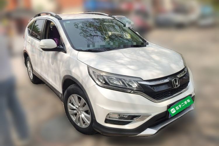 Used Honda CR-V 2016 2.0L Two-Wheel Drive Classic Edition Front Right 45 Deg