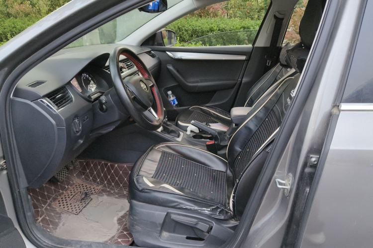 Used Skoda Octavia 2017 1.6L Automatic Chuanxing Edition Left Front Seat