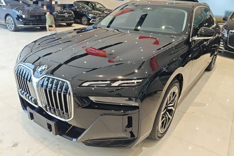Used BMW 7 Series 2023 735Li M Sport Package Guazi used car, China used car export, Used car for sale, Used cars, Cheapest cars for sale
