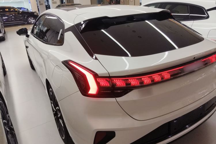 Used Zeekr 001 2025 YOU Edition 100 kWh All-Wheel Drive Exterior 2