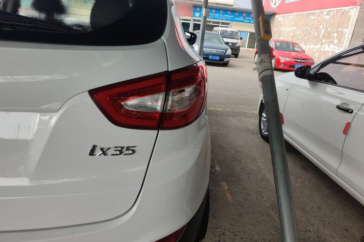 Used Hyundai ix35 2015 2.0L Automatic 2WD Smart Type China IV
