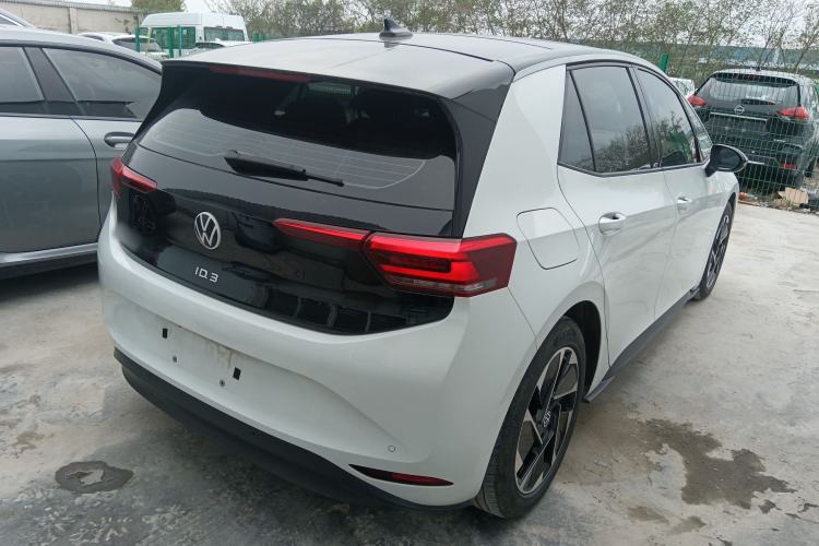 Used Volkswagen ID.3 2025 Smart Edition Outstanding Model Rear Right 45 Deg