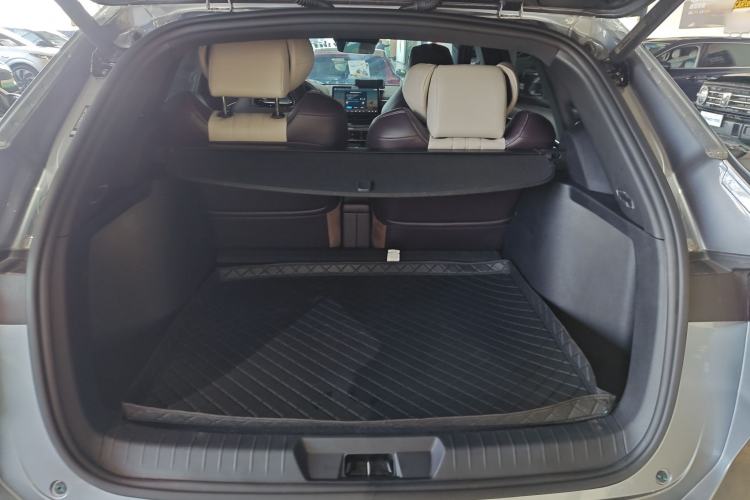 Used BYD Song PLUS New Energy 2025 DM-i 112KM Prestige Model Trunk