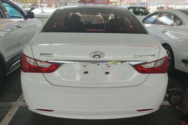 Used Hyundai Sonata 2011 2.0L Automatic Luxury Edition Rear