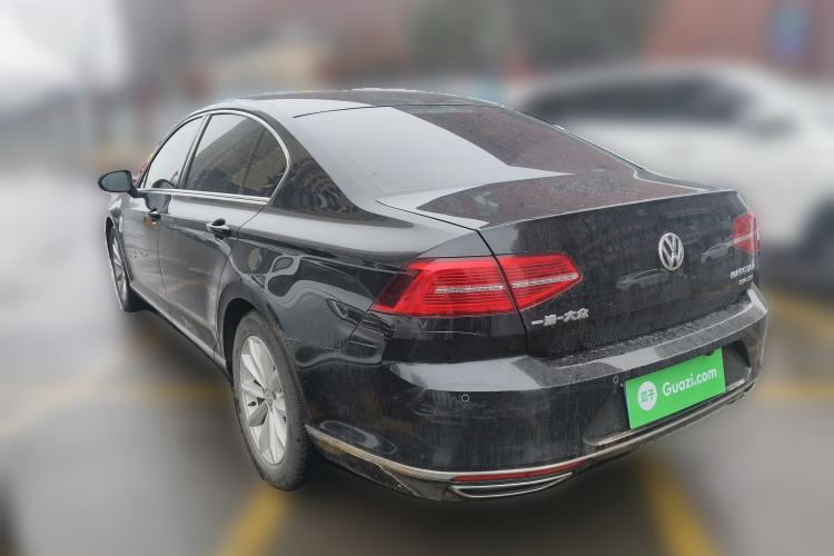 Used Volkswagen Magotan 2019 330TSI DSG Leading Edition China V Standard
