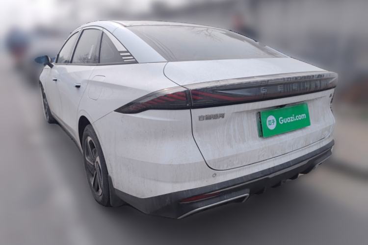 Used Geely Galaxy L6 2024 125km PLUS Dragon Edition
