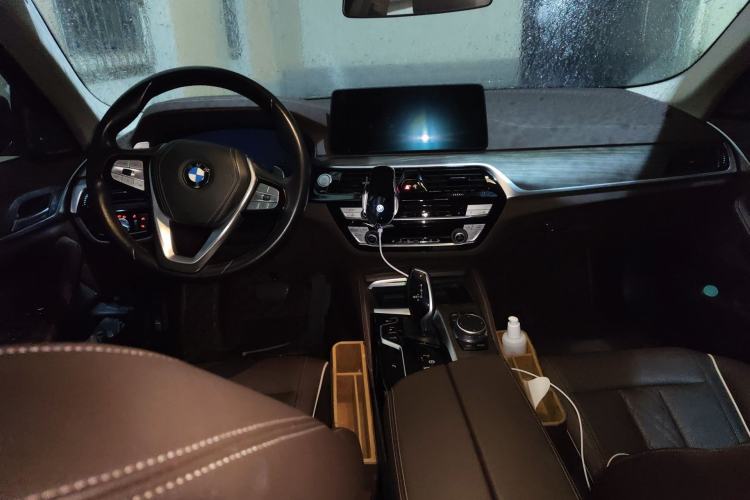 Used BMW 5 Series 2022 Updated 530Li Leading Edition Luxury Package Center Console