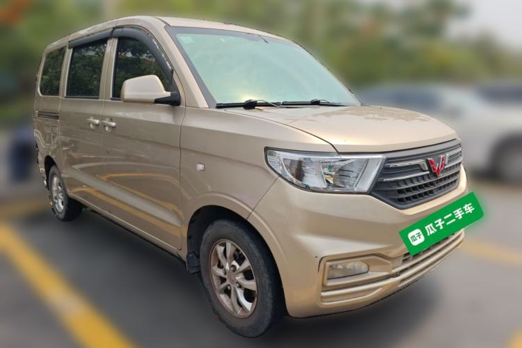 Used Wuling Hongguang V 2019 1.5L Enjoyment Version China VI LAR Front Right 45 Deg