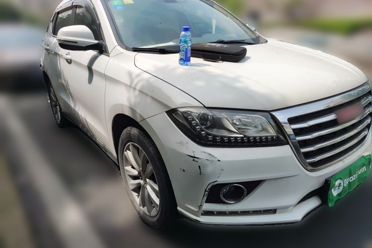 Used Haval H2 2016 Red-Label 1.5T Manual Two-Wheel Drive Luxury Model
