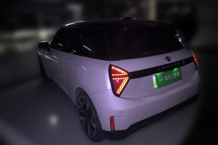 Used MINI Electric COOPER 2024 452km COOPER SE Artist Rear Left 45 Deg