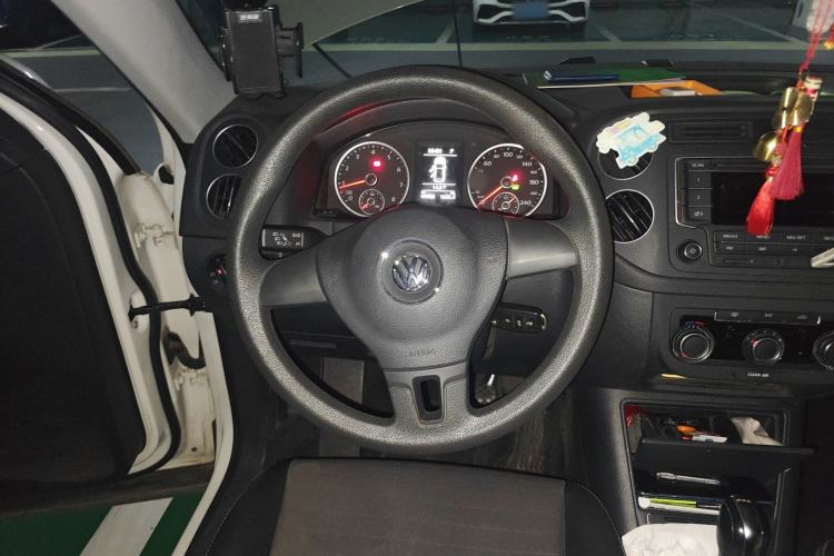 Used Volkswagen Tiguan L 2016 280TSI Automatic Two-Wheel-Drive Silk Road Style Edition