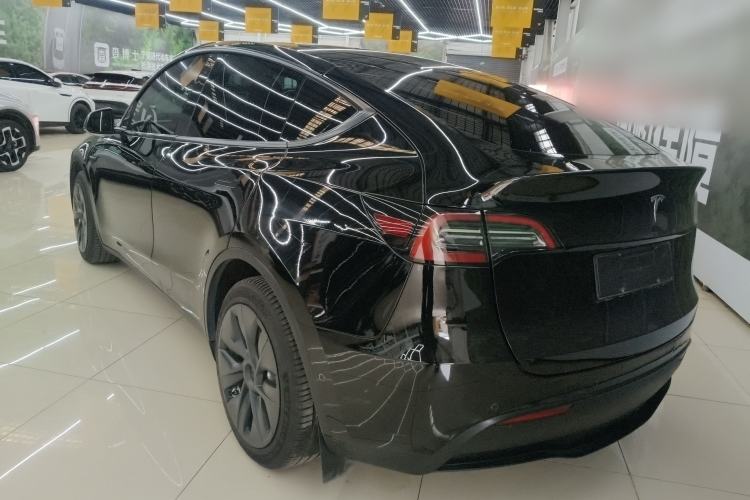 Used Tesla Model Y 2022 Long-Range All-Wheel-Drive Version