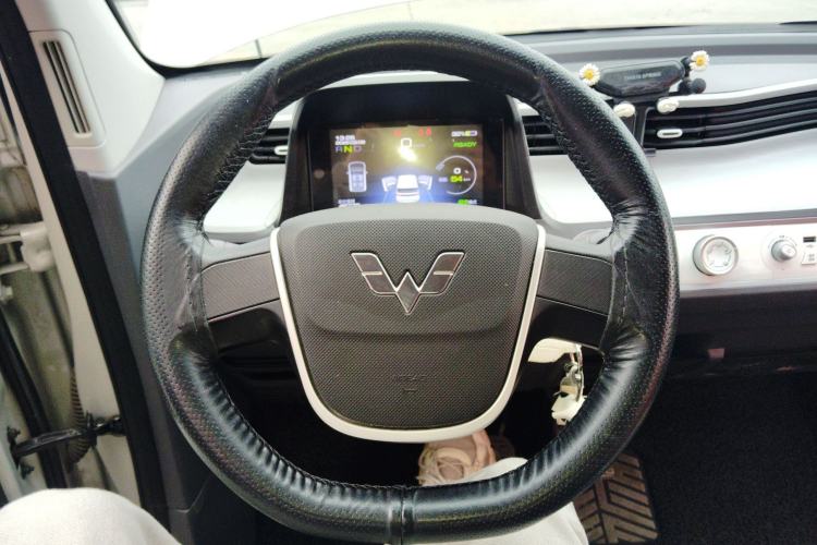 Used Wuling Hongguang MINIEV 2022 Macaron Premium Model – Lithium Iron Phosphate
