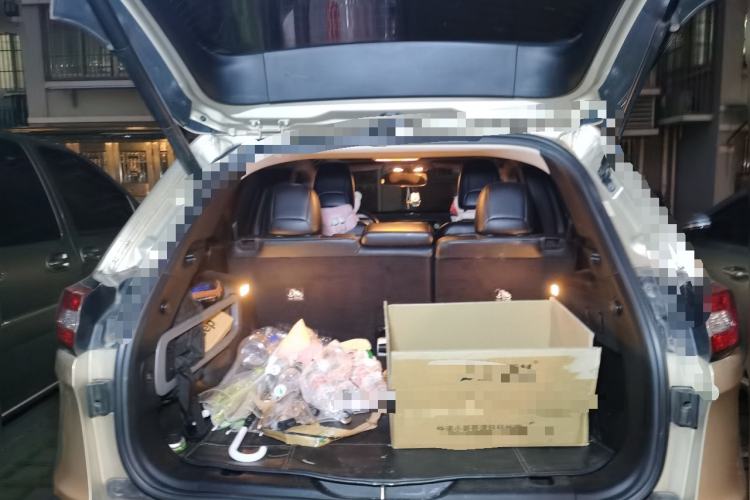 Used Jeep Cherokee 2014 2.4L Luxury Edition Trunk