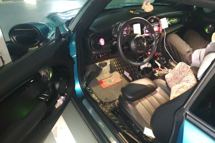 Used MINI 2018 1.5T COOPER CABRIO Artist Driver Seat