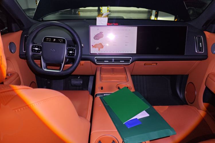 Used Li Auto L8 2024 Ultra Model
