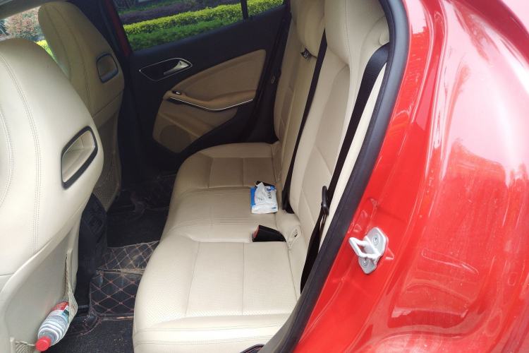 Used Mercedes-Benz GLA 2016 GLA 220 4MATIC Fashion Edition Left Rear Seat