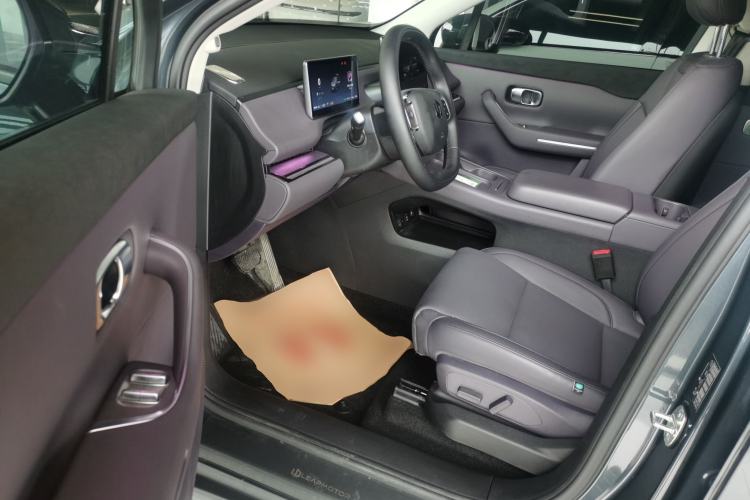 Used Leapmotor C16 2024 Range-Extended 200 Luxury Edition Driver Seat