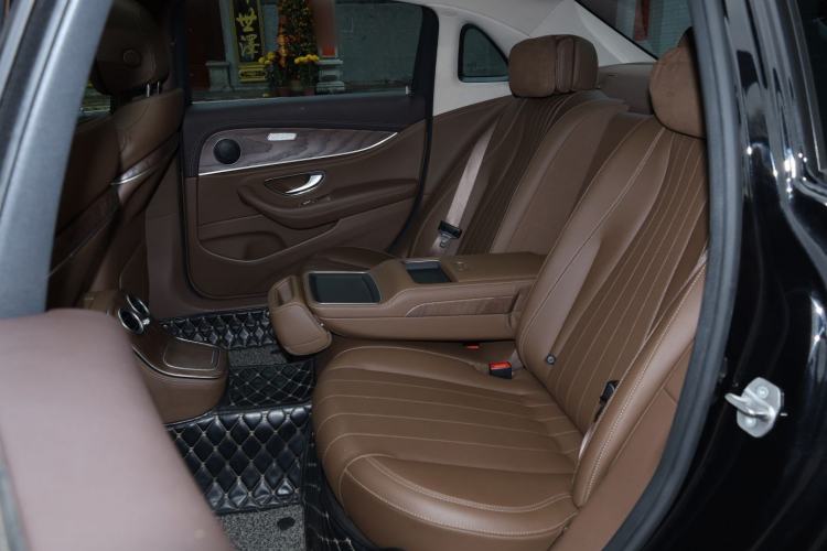 Used Mercedes-Benz E-Class 2021 E 260 L
