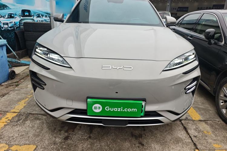 Used BYD Song PLUS New Energy 2023 Champion Edition EV 520KM Prestige Model
