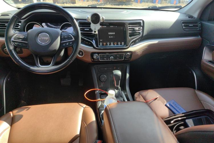 Used Jeep Grand Commander 2022 2.0T Four-Wheel Drive Luxury Edition
