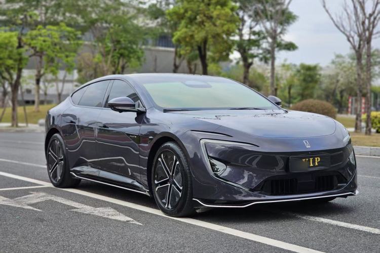 Used Avatr 12 2023 650 Three-Laser Four-Wheel Drive Performance Edition Front Right 45 Deg