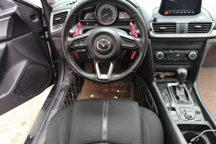 Used Mazda Mazda 3 Axela 2017 Hatchback 2.0L Automatic Luxury Model Emission Standard China V