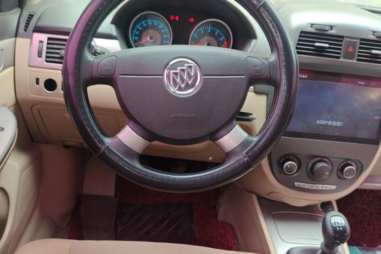 Used Buick Excelle 2013 1.5L Manual Classic Model
