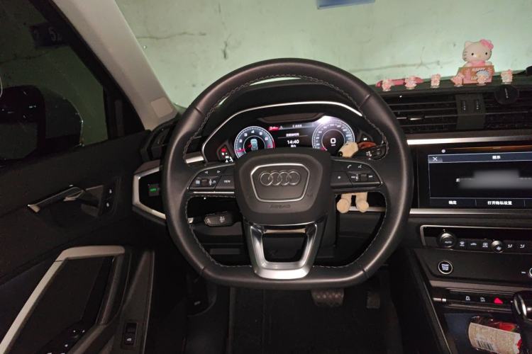 Used Audi Q3 2023 35 TFSI Fashion Dynamic Model (1.5T) Steering Wheel