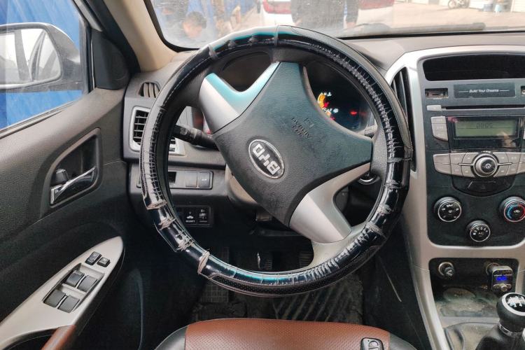 Used BYD F3 2015 Energy-Saving Edition 1.5L Manual Luxury Model