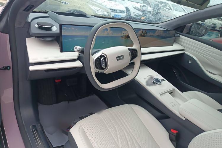 Used Geely Galaxy E8 2024 550 km Range Rear-Drive MAX
