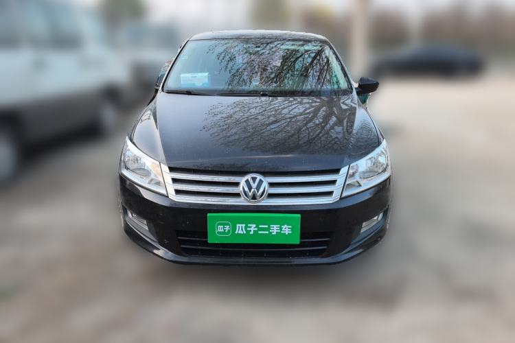 Used Volkswagen Santana 2015 1.6L Manual Comfort Edition Front