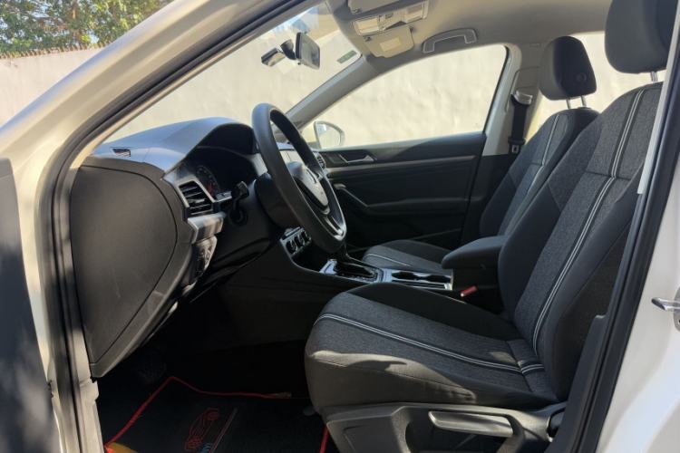 Used Volkswagen Lavida 2019 1.5L Automatic Fashion Edition China VI
