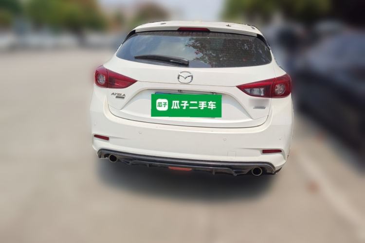 Used Mazda 3 Axela 2019 Cloud-Controlled Version Hatchback 2.0L Automatic Luxury Model China VI Standard