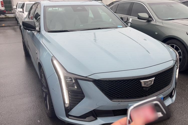 Used Cadillac CT5 2025 28T Track Performance Edition + Peak Track Optional Package Exterior 4