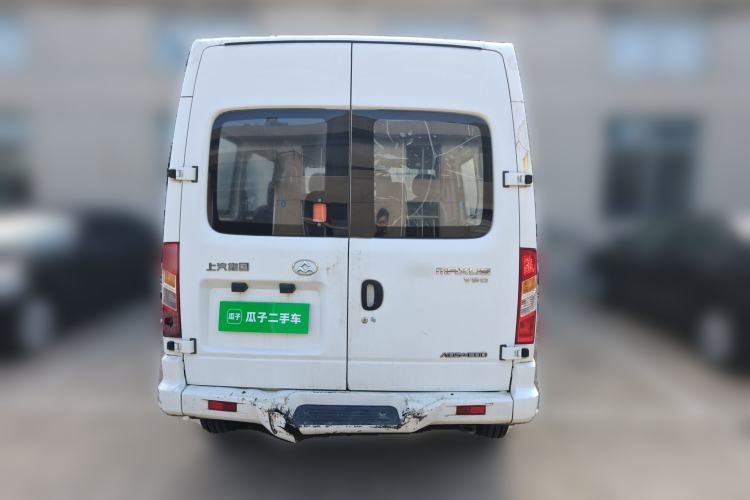 Used SAIC MAXUS Xintu V80 2018 2.5T 6-Speed Manual Aoyuntong Short Wheelbase Mid-Height 5-6 Seater