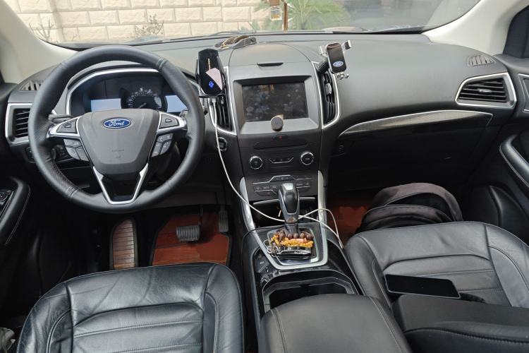 Used Ford Edge 2015 2.0T GTDi 4x4 High-Grade Model