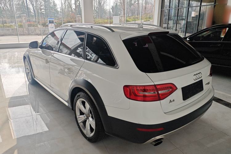 Used Audi A4 2014 40 TFSI allroad quattro plus version Exterior 2