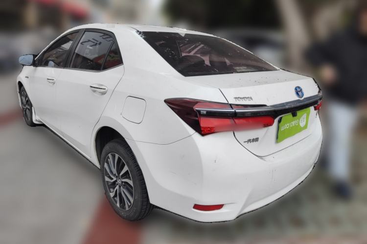 Used Toyota Corolla 2017 Revised Dual-Engine 1.8L E-CVT Leading Edition
