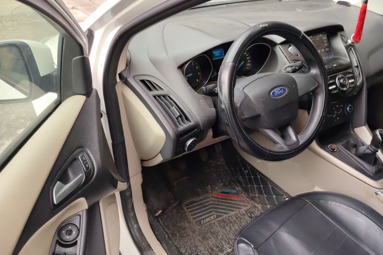 Used Ford Focus 2015 Sedan 1.6L Manual Comfort Model