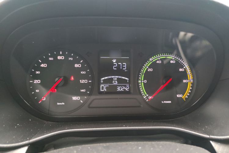 Used Roewe Clever 2021 302 km New Four-Seater Super-Efficient Version