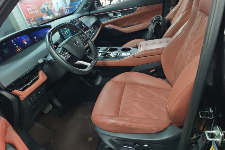 Used CHANGAN UNI-K 2023 2.0T Two-Wheel Drive Yue Ling Trim