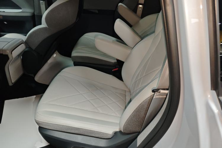 Used ARCFOX Kaola 2023 Family Edition Pro
