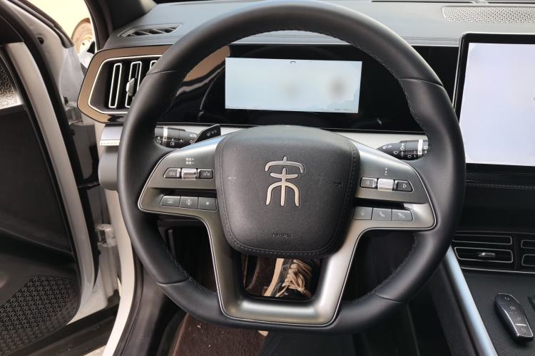 Used BYD Song Pro New Energy 2025 2nd Generation Intelligent Driving Version DM-i 75KM Overachiever Trim Steering Wheel