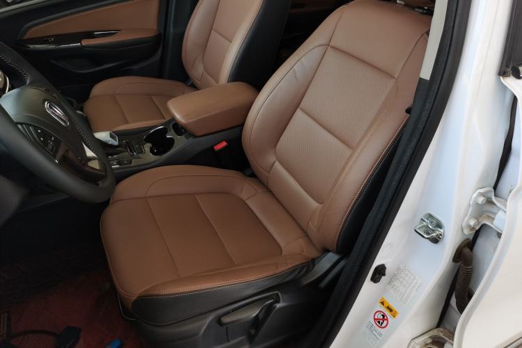 Used CHANGAN CS75 2017 Shangkui Edition 1.8T Automatic All-Wheel-Drive Elite Model
