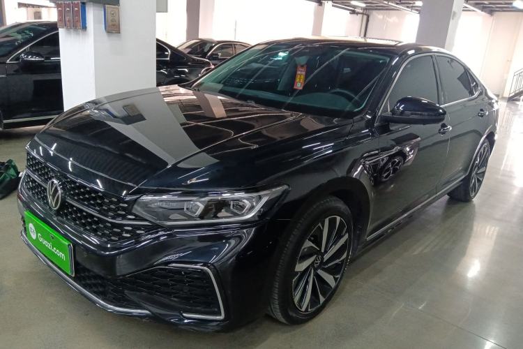 Used Volkswagen Passat 2022 330TSI Starry Luxury Edition