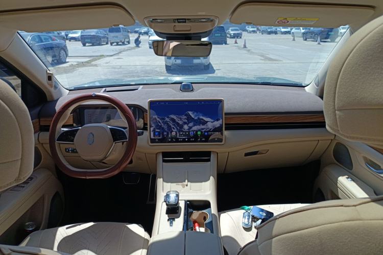 Used Hima AITO M7 2024 1.5T Intelligent Driving 4WD Max Edition 5 Seats Center Console