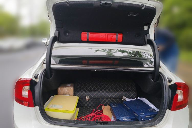 Used Volvo S60 2015 T5 Personalized Sport Edition Trunk